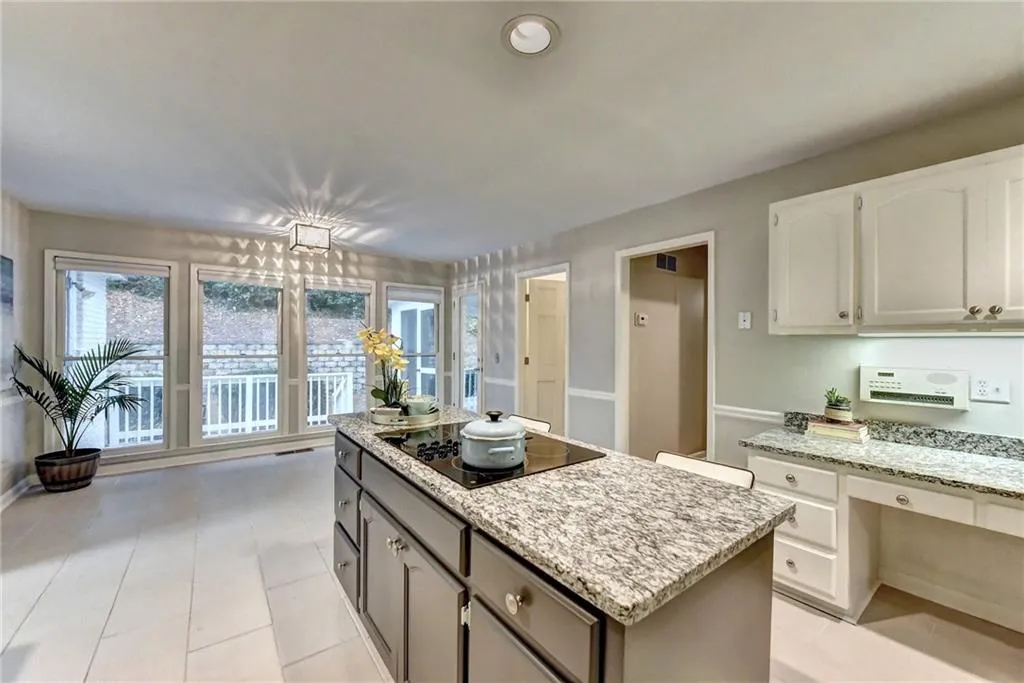 175 Wing Mill Road, Sandy Springs, Georgia 30350, 4 Bedrooms Bedrooms, ,3 BathroomsBathrooms,Residential,Sold,175 Wing Mill Road,6800641