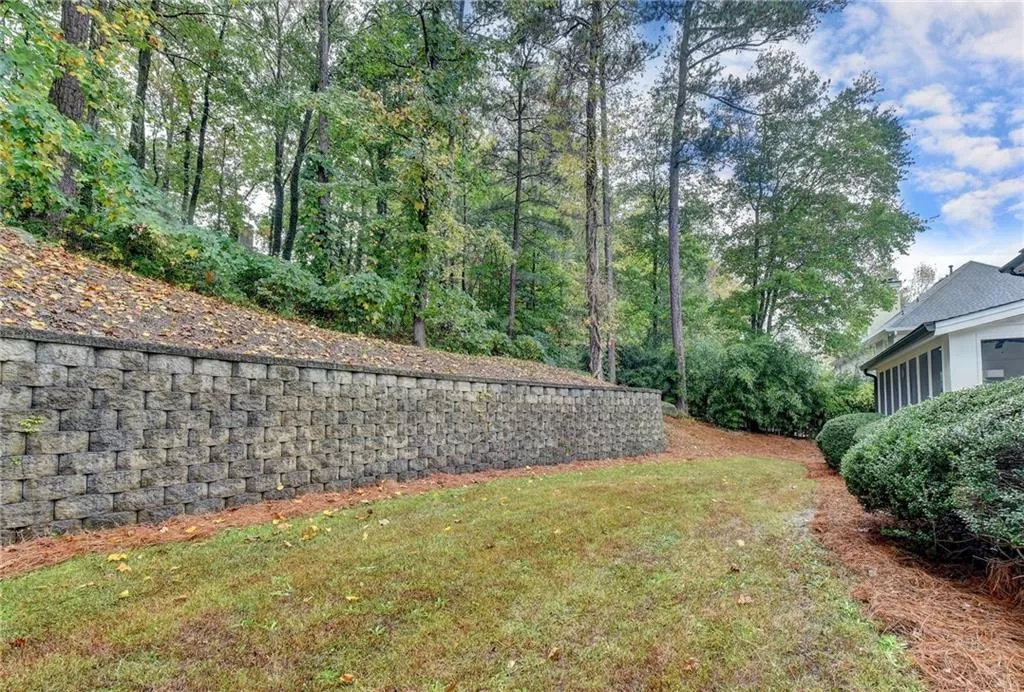 175 Wing Mill Road, Sandy Springs, Georgia 30350, 4 Bedrooms Bedrooms, ,3 BathroomsBathrooms,Residential,Sold,175 Wing Mill Road,6800641