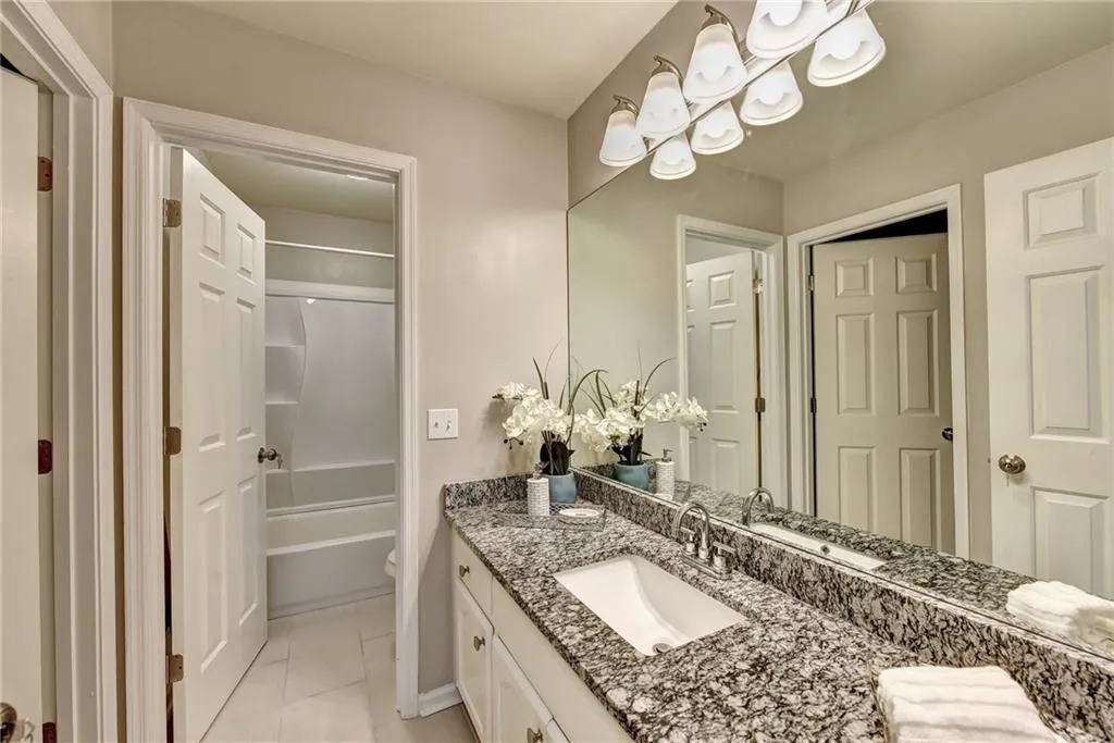 175 Wing Mill Road, Sandy Springs, Georgia 30350, 4 Bedrooms Bedrooms, ,3 BathroomsBathrooms,Residential,Sold,175 Wing Mill Road,6800641