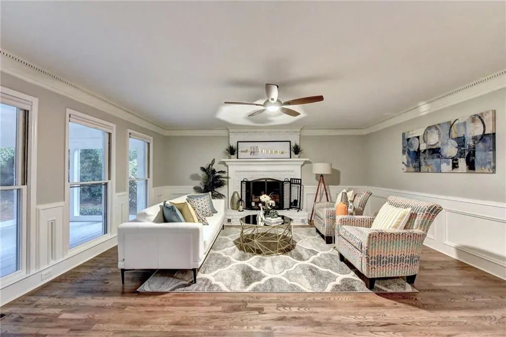 175 Wing Mill Road, Sandy Springs, Georgia 30350, 4 Bedrooms Bedrooms, ,3 BathroomsBathrooms,Residential,Sold,175 Wing Mill Road,6800641