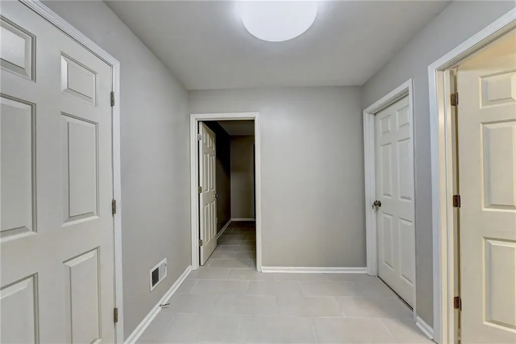 175 Wing Mill Road, Sandy Springs, Georgia 30350, 4 Bedrooms Bedrooms, ,3 BathroomsBathrooms,Residential,Sold,175 Wing Mill Road,6800641