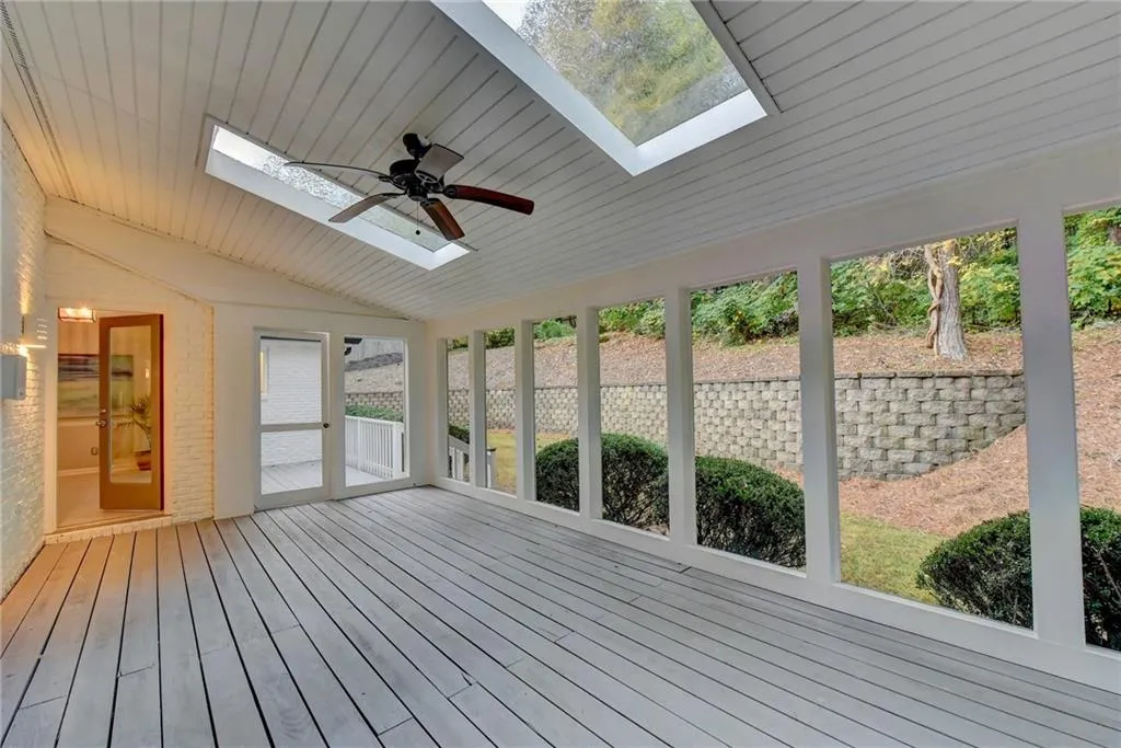 175 Wing Mill Road, Sandy Springs, Georgia 30350, 4 Bedrooms Bedrooms, ,3 BathroomsBathrooms,Residential,Sold,175 Wing Mill Road,6800641