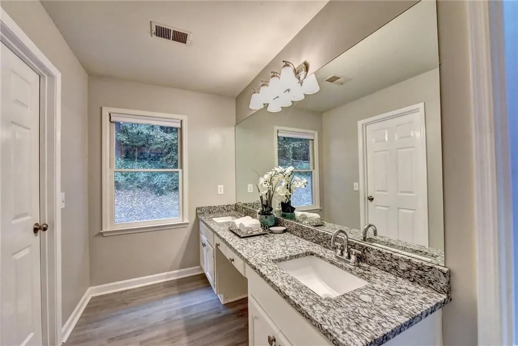 175 Wing Mill Road, Sandy Springs, Georgia 30350, 4 Bedrooms Bedrooms, ,3 BathroomsBathrooms,Residential,Sold,175 Wing Mill Road,6800641