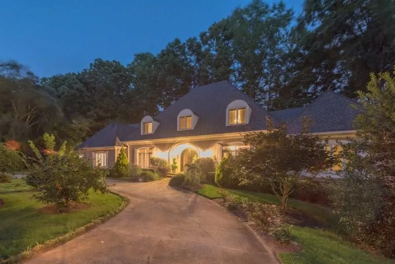 5780 Heards Forest Drive, Sandy Springs, Georgia 30328, 6 Bedrooms Bedrooms, ,5 BathroomsBathrooms,Residential,Sold,5780 Heards Forest Drive,5718996