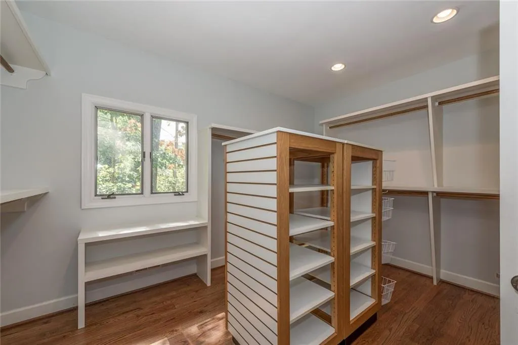 5780 Heards Forest Drive, Sandy Springs, Georgia 30328, 6 Bedrooms Bedrooms, ,5 BathroomsBathrooms,Residential,Sold,5780 Heards Forest Drive,5718996