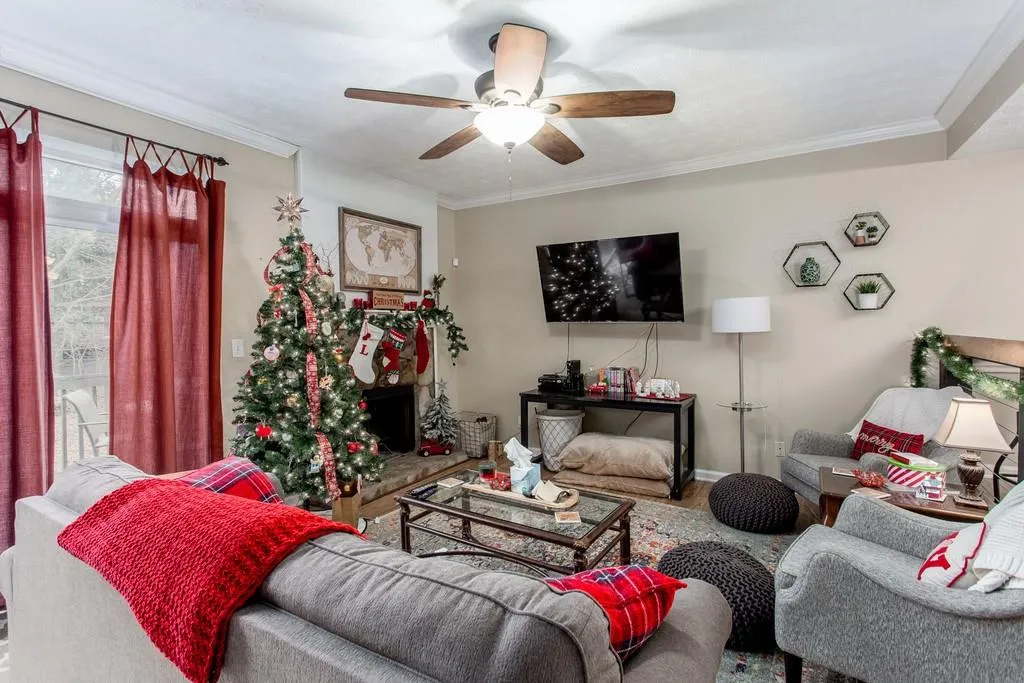 490 Sutters Point, Sandy Springs, Georgia 30328, 3 Bedrooms Bedrooms, ,3 BathroomsBathrooms,Residential,Sold,490 Sutters Point,6656378