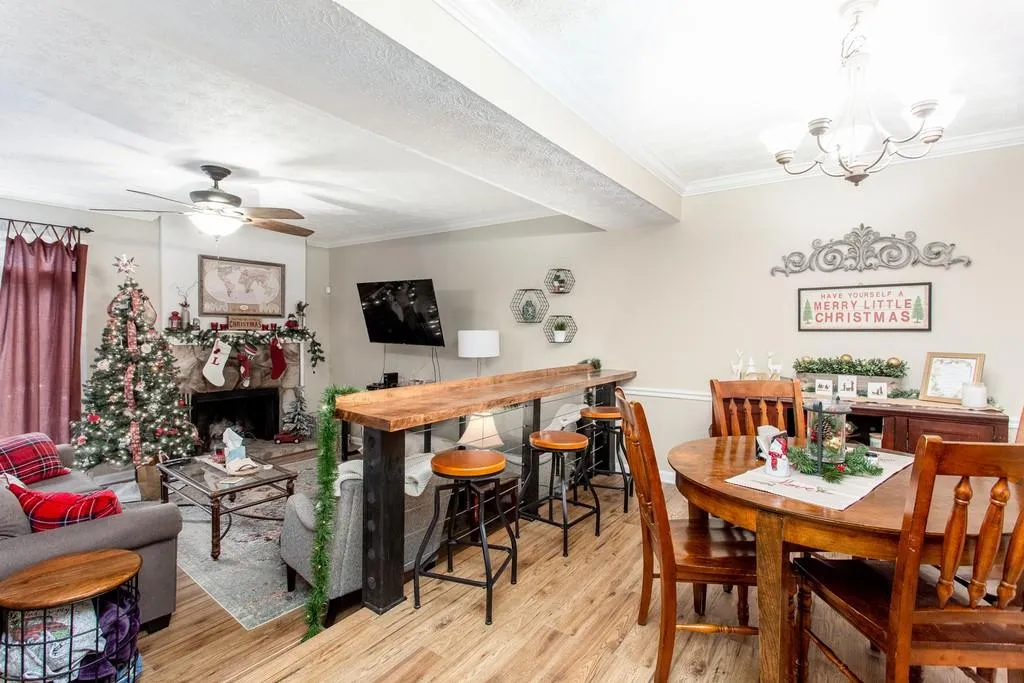 490 Sutters Point, Sandy Springs, Georgia 30328, 3 Bedrooms Bedrooms, ,3 BathroomsBathrooms,Residential,Sold,490 Sutters Point,6656378