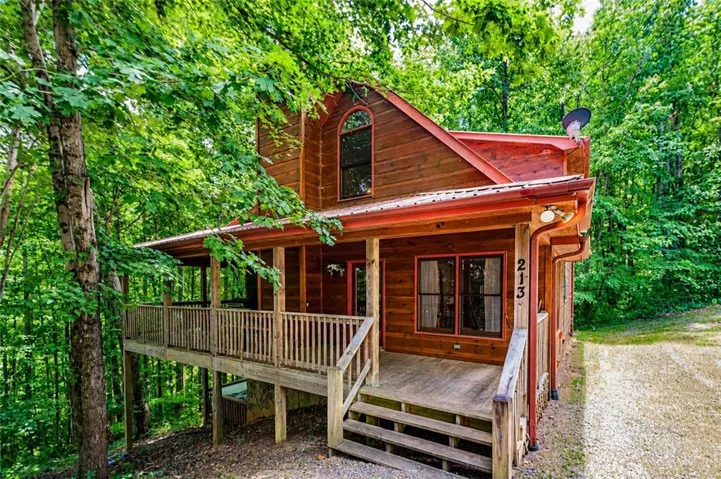 213 Moonshine Hollow, Blue Ridge, Georgia 30513