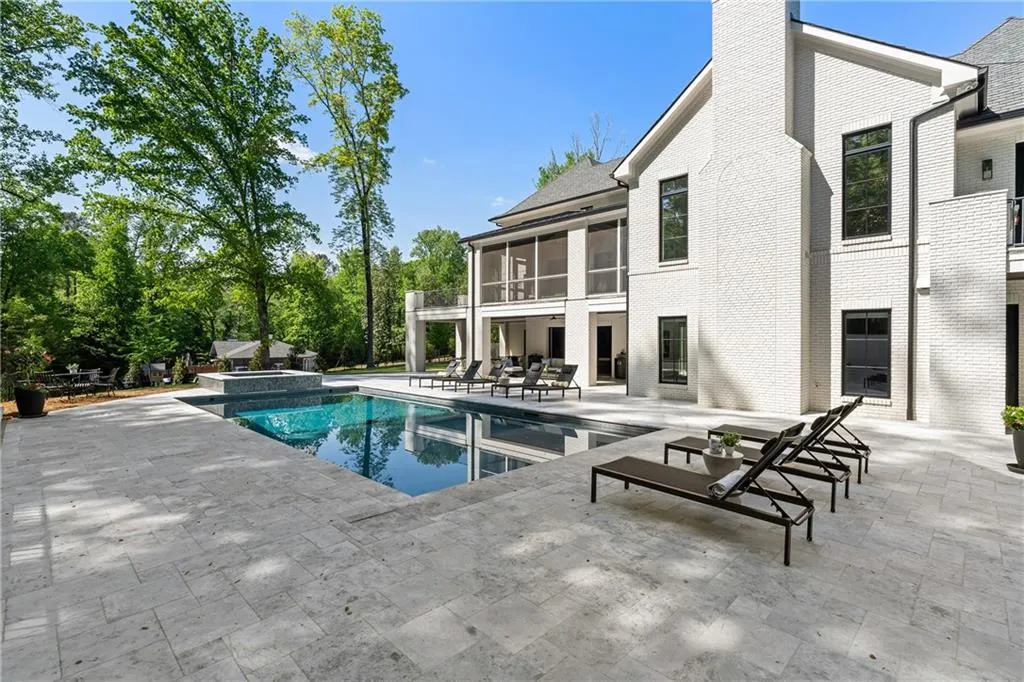 5260 Long Island Drive Nw, Atlanta, Georgia 30327, 8 Bedrooms Bedrooms, ,7 BathroomsBathrooms,Residential,For Sale,5260 Long Island Drive Nw,7704160