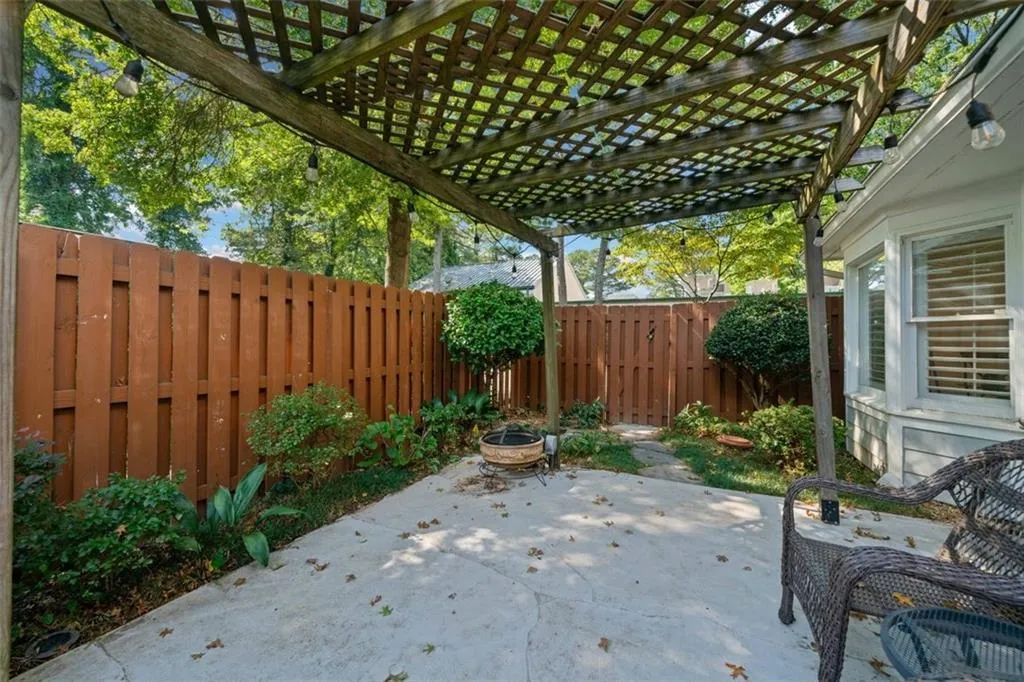 View of patio / terrace featuring a pergola