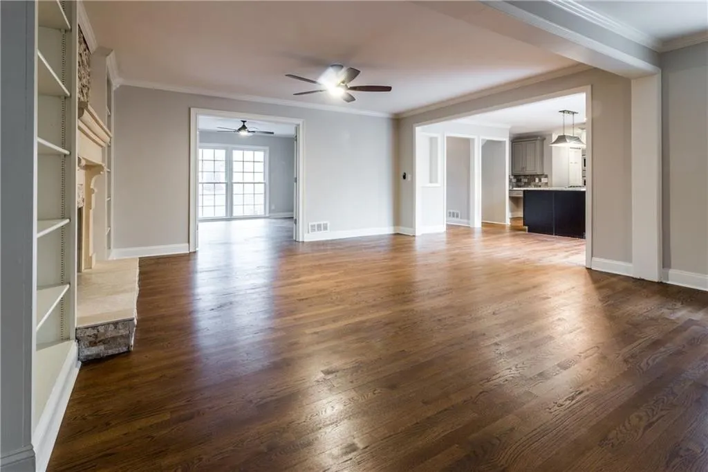 805 Spalding Drive, Sandy Springs, Georgia 30328, 4 Bedrooms Bedrooms, ,3 BathroomsBathrooms,Residential,Sold,805 Spalding Drive,5962993