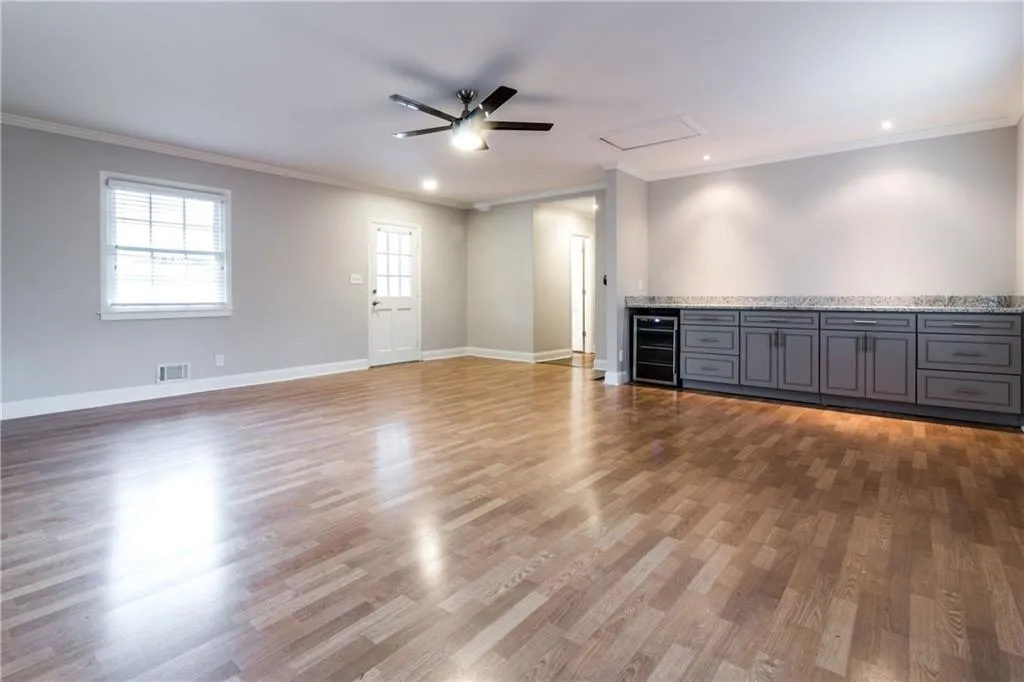 805 Spalding Drive, Sandy Springs, Georgia 30328, 4 Bedrooms Bedrooms, ,3 BathroomsBathrooms,Residential,Sold,805 Spalding Drive,5962993