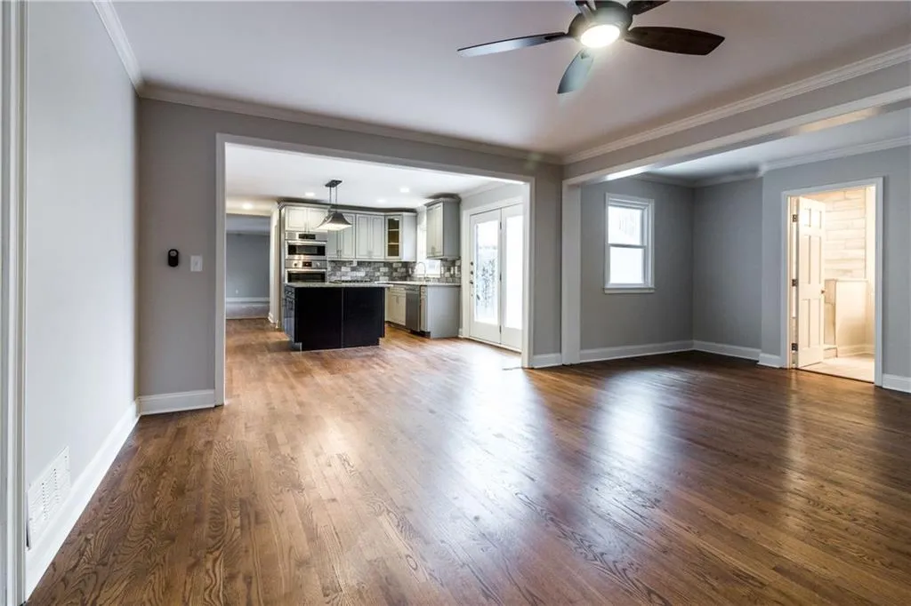 805 Spalding Drive, Sandy Springs, Georgia 30328, 4 Bedrooms Bedrooms, ,3 BathroomsBathrooms,Residential,Sold,805 Spalding Drive,5962993