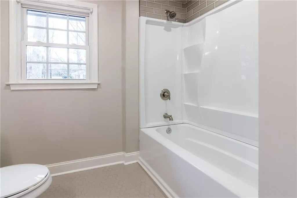 805 Spalding Drive, Sandy Springs, Georgia 30328, 4 Bedrooms Bedrooms, ,3 BathroomsBathrooms,Residential,Sold,805 Spalding Drive,5962993