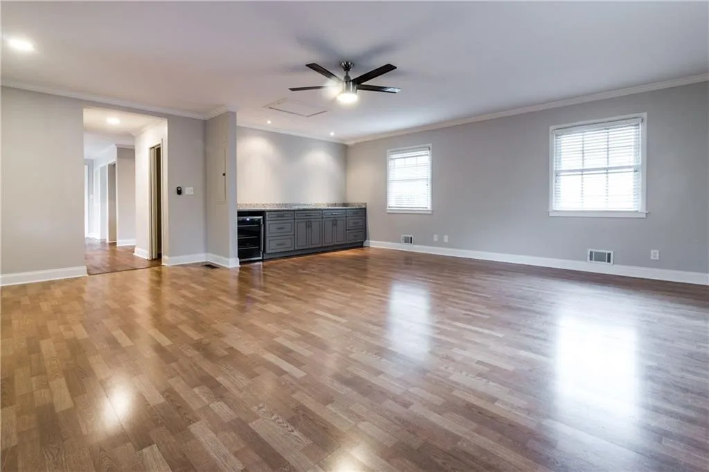 805 Spalding Drive, Sandy Springs, Georgia 30328, 4 Bedrooms Bedrooms, ,3 BathroomsBathrooms,Residential,Sold,805 Spalding Drive,5962993