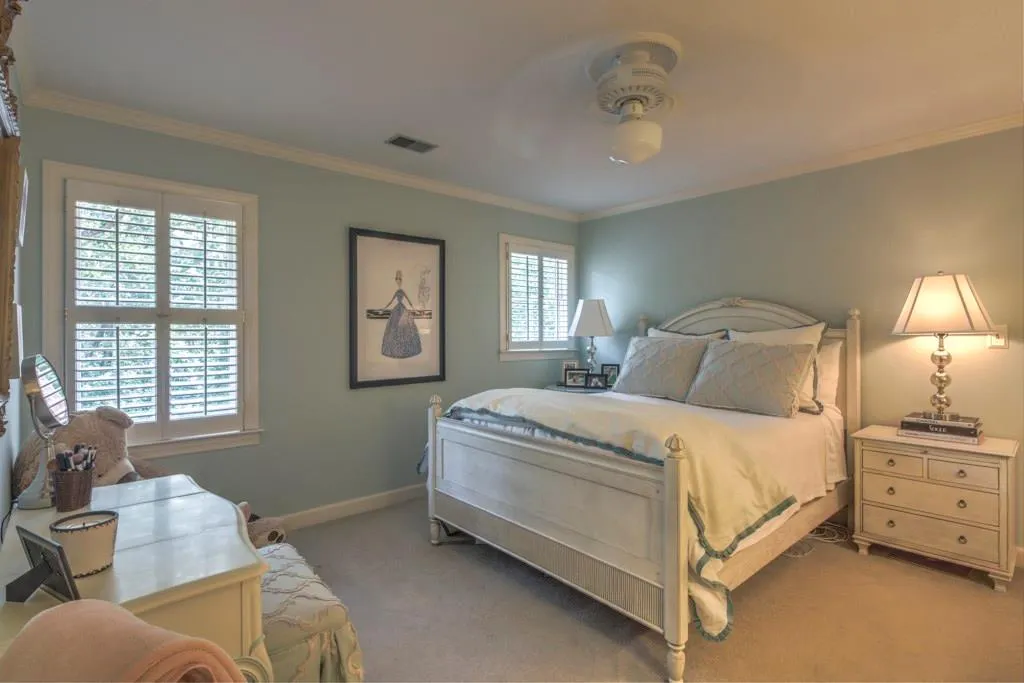 300 Cameron Ridge Drive, Sandy Springs, Georgia 30328, 5 Bedrooms Bedrooms, ,4 BathroomsBathrooms,Residential,Sold,300 Cameron Ridge Drive,5790019