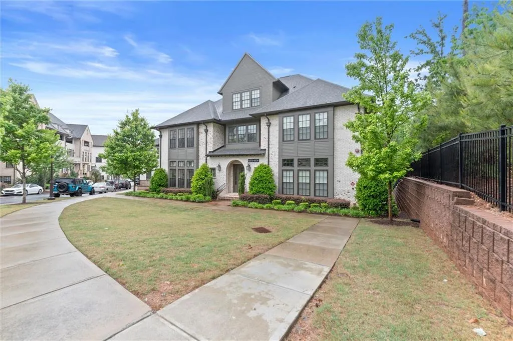 6832 Prelude Drive, Atlanta, Georgia 30328, 1 Bedroom Bedrooms, ,1 BathroomBathrooms,Residential,For Sale,6832 Prelude Drive,7762898