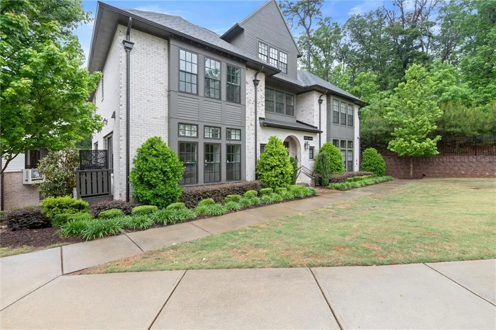 6832 Prelude Drive, Atlanta, Georgia 30328, 1 Bedroom Bedrooms, ,1 BathroomBathrooms,Residential,For Sale,6832 Prelude Drive,7762898