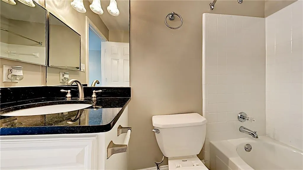7103 Santa Fe Parkway, Sandy Springs, Georgia 30350, 2 Bedrooms Bedrooms, ,2 BathroomsBathrooms,Residential,Sold,7103 Santa Fe Parkway,6576369