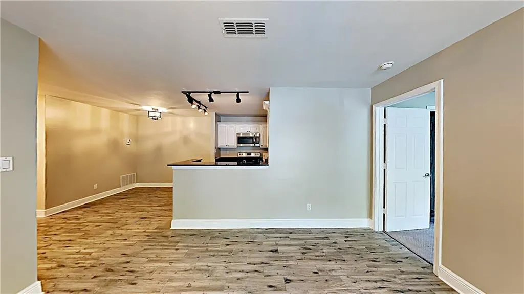 7103 Santa Fe Parkway, Sandy Springs, Georgia 30350, 2 Bedrooms Bedrooms, ,2 BathroomsBathrooms,Residential,Sold,7103 Santa Fe Parkway,6576369