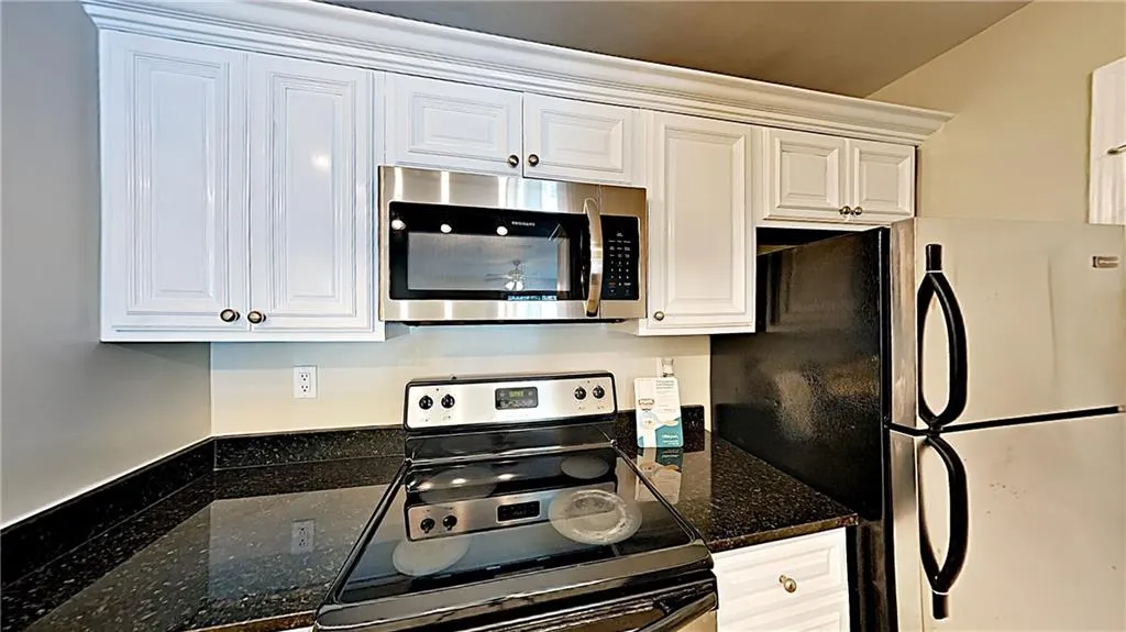 7103 Santa Fe Parkway, Sandy Springs, Georgia 30350, 2 Bedrooms Bedrooms, ,2 BathroomsBathrooms,Residential,Sold,7103 Santa Fe Parkway,6576369