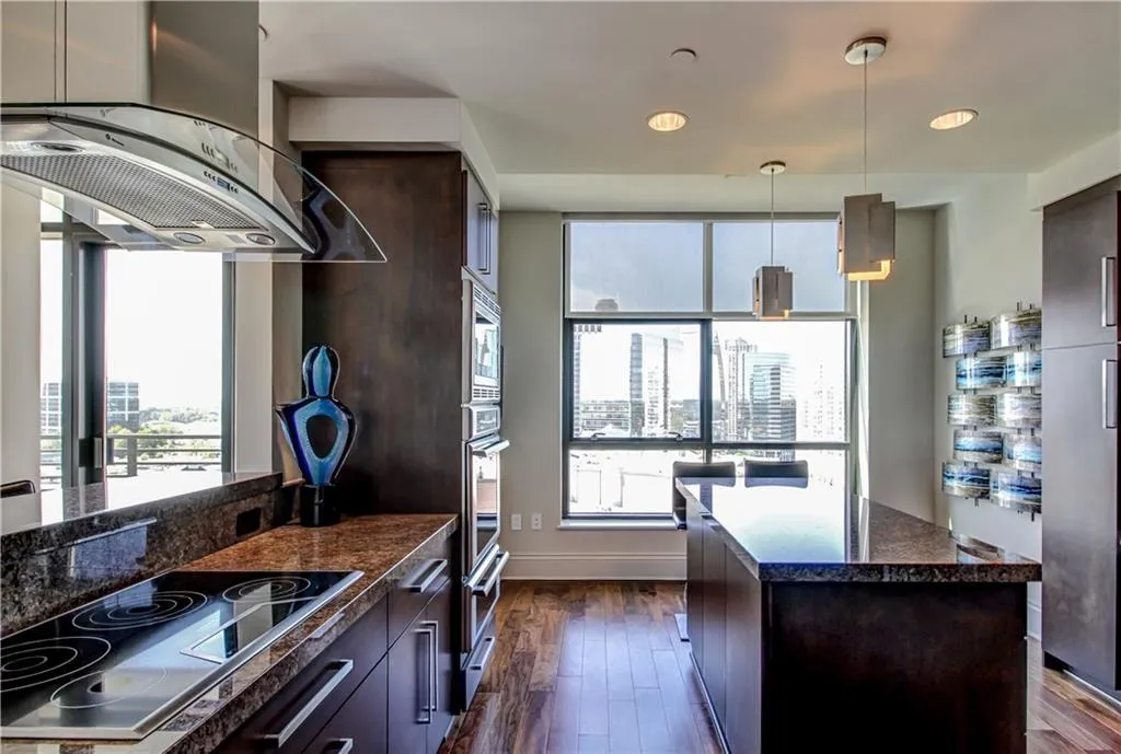 750 Park Avenue Ne Unit 16s, Atlanta, Georgia 30326, 2 Bedrooms Bedrooms, ,2 BathroomsBathrooms,Residential,Sold,750 Park Avenue Ne Unit 16s,5669442
