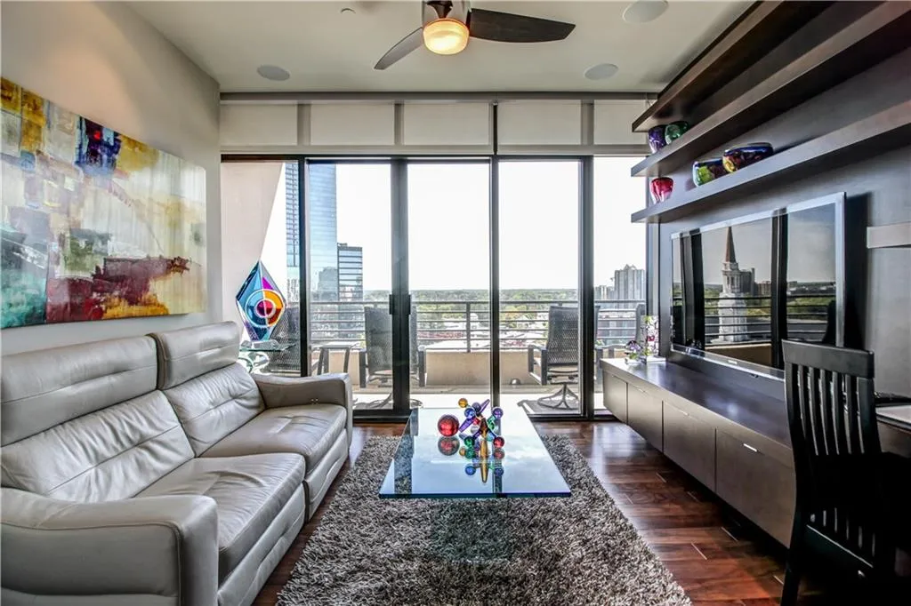 750 Park Avenue Ne Unit 16s, Atlanta, Georgia 30326, 2 Bedrooms Bedrooms, ,2 BathroomsBathrooms,Residential,Sold,750 Park Avenue Ne Unit 16s,5669442