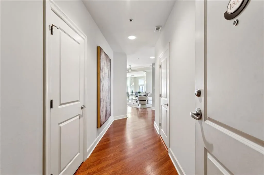 Entry foyer to unit