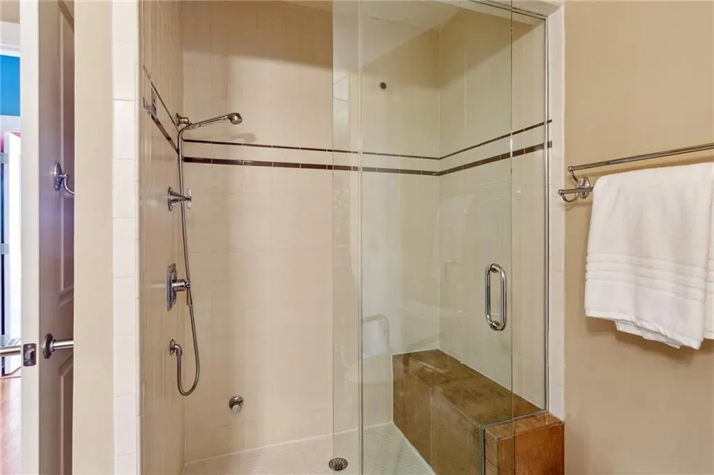 325 E Paces Ferry Road Ne Unit 1608, Atlanta, Georgia 30305, 2 Bedrooms Bedrooms, ,3 BathroomsBathrooms,Residential,For Sale,325 E Paces Ferry Road Ne Unit 1608,7621311