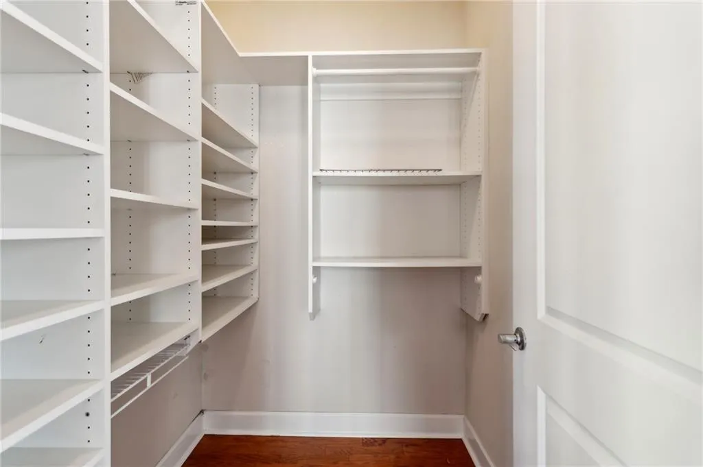 325 E Paces Ferry Road Ne Unit 1608, Atlanta, Georgia 30305, 2 Bedrooms Bedrooms, ,3 BathroomsBathrooms,Residential,For Sale,325 E Paces Ferry Road Ne Unit 1608,7621311
