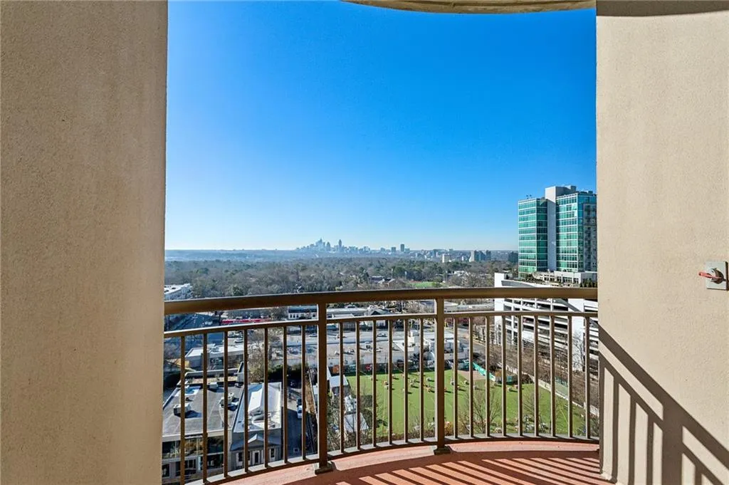 325 E Paces Ferry Road Ne Unit 1608, Atlanta, Georgia 30305, 2 Bedrooms Bedrooms, ,3 BathroomsBathrooms,Residential,For Sale,325 E Paces Ferry Road Ne Unit 1608,7621311