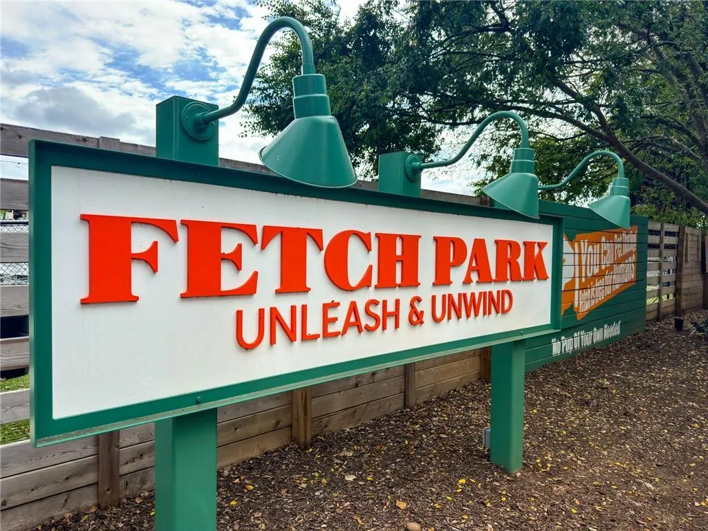 325 E Paces Ferry Road Ne Unit 1608, Atlanta, Georgia 30305, 2 Bedrooms Bedrooms, ,3 BathroomsBathrooms,Residential,For Sale,325 E Paces Ferry Road Ne Unit 1608,7621311