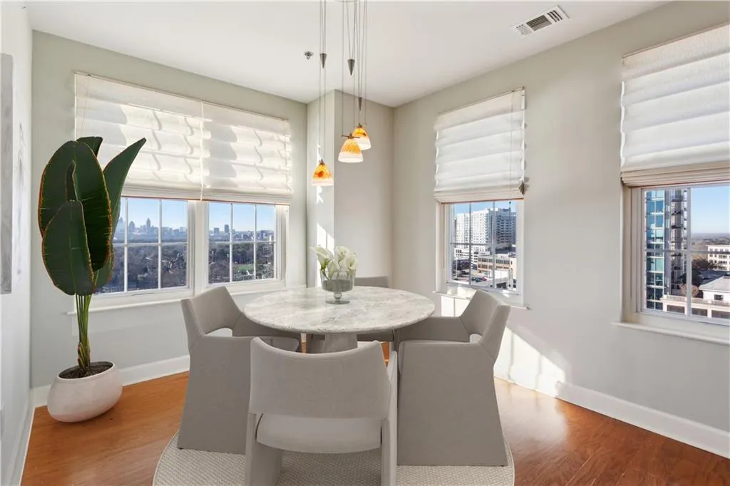 325 E Paces Ferry Road Ne Unit 1608, Atlanta, Georgia 30305, 2 Bedrooms Bedrooms, ,3 BathroomsBathrooms,Residential,For Sale,325 E Paces Ferry Road Ne Unit 1608,7621311