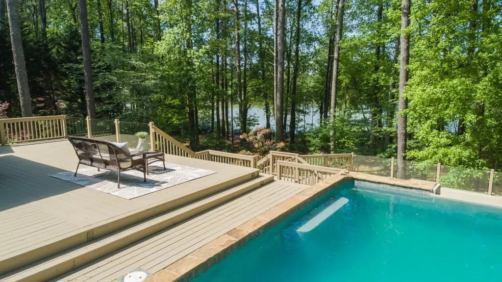 9365 Huntcliff Trace, Sandy Springs, Georgia 30350, 5 Bedrooms Bedrooms, ,5 BathroomsBathrooms,Residential,Sold,9365 Huntcliff Trace,6542290