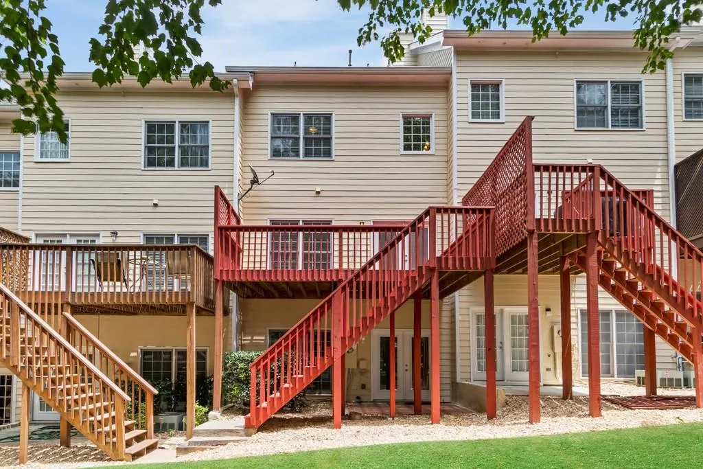 1200 Wing Street Unit 6, Sandy Springs, Georgia 30350, 3 Bedrooms Bedrooms, ,3 BathroomsBathrooms,Residential,Sold,1200 Wing Street Unit 6,6583560