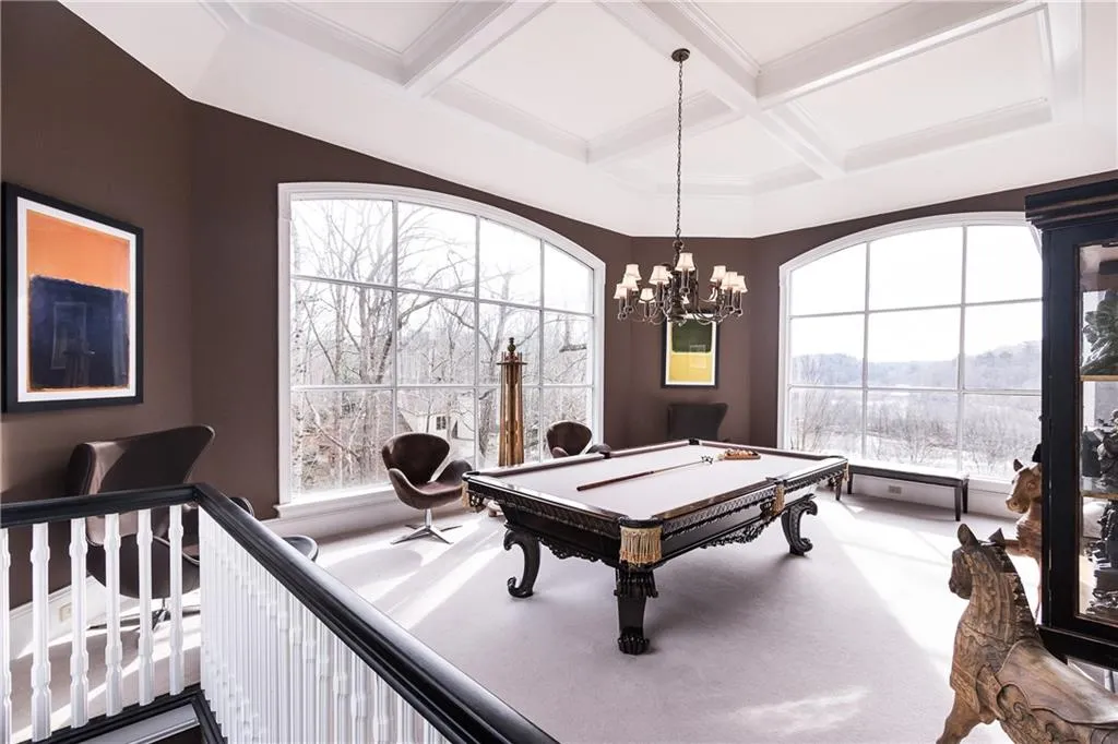 200 Cliff Overlook, Sandy Springs, Georgia 30350, 5 Bedrooms Bedrooms, ,7 BathroomsBathrooms,Residential,Sold,200 Cliff Overlook,5827060