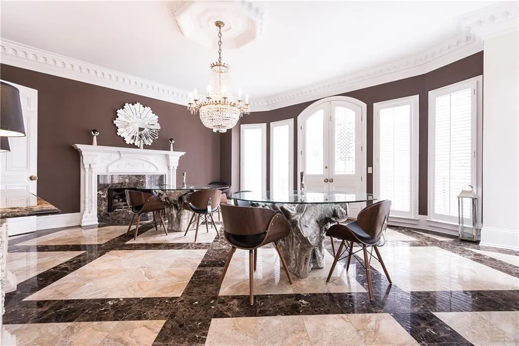 200 Cliff Overlook, Sandy Springs, Georgia 30350, 5 Bedrooms Bedrooms, ,7 BathroomsBathrooms,Residential,Sold,200 Cliff Overlook,5827060