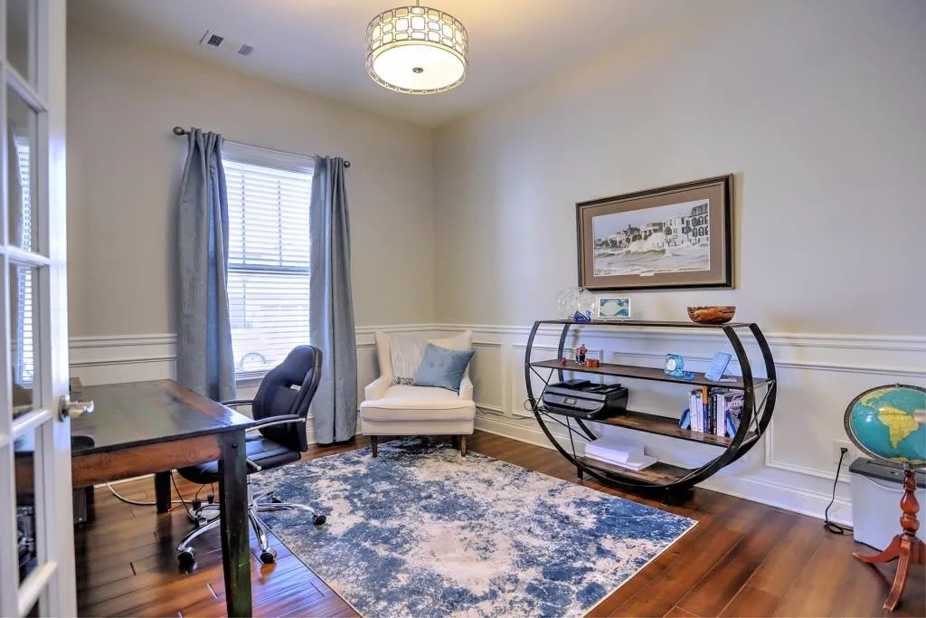 106 Austin Drive, Sandy Springs, Georgia 30328, 5 Bedrooms Bedrooms, ,4 BathroomsBathrooms,Residential,Sold,106 Austin Drive,6839659