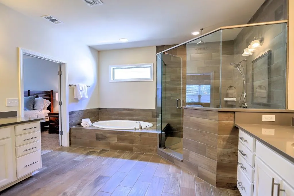 106 Austin Drive, Sandy Springs, Georgia 30328, 5 Bedrooms Bedrooms, ,4 BathroomsBathrooms,Residential,Sold,106 Austin Drive,6839659