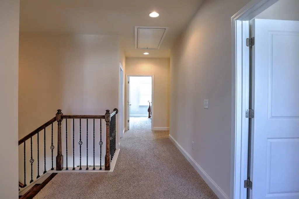 106 Austin Drive, Sandy Springs, Georgia 30328, 5 Bedrooms Bedrooms, ,4 BathroomsBathrooms,Residential,Sold,106 Austin Drive,6839659