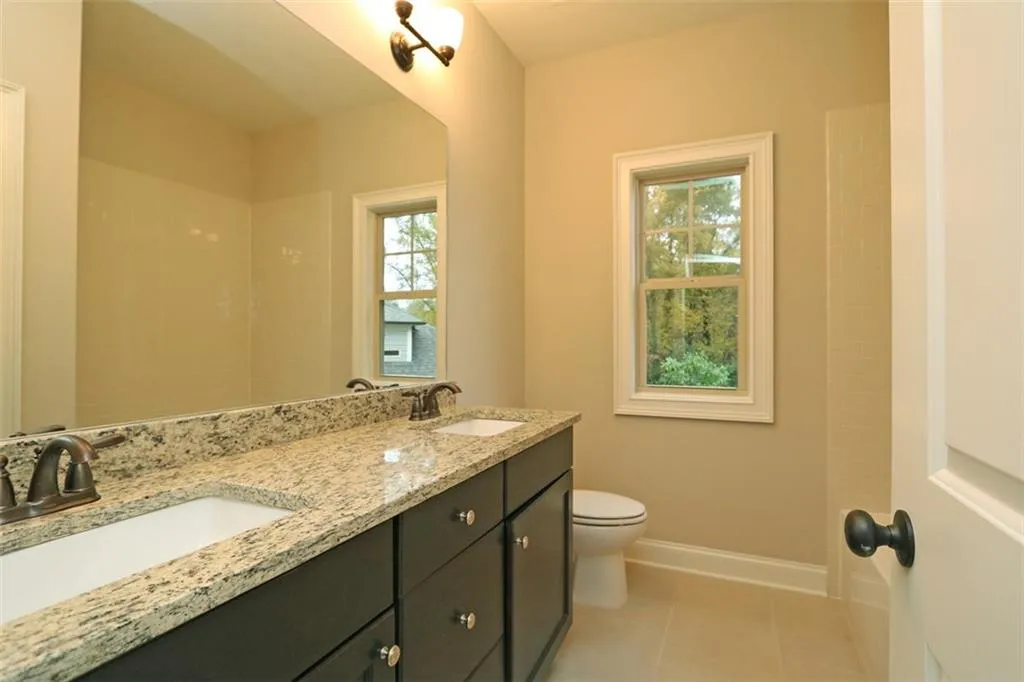 1040 Preswyck Way, Sandy Springs, Georgia 30328, 6 Bedrooms Bedrooms, ,5 BathroomsBathrooms,Residential,Sold,1040 Preswyck Way,5587698