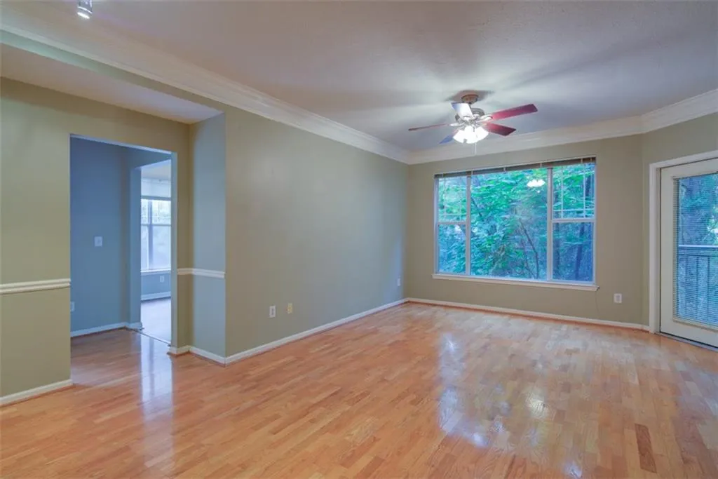 5559 Glenridge Drive Unit 1102, Atlanta, Georgia 30342, 2 Bedrooms Bedrooms, ,2 BathroomsBathrooms,Residential,Sold,5559 Glenridge Drive Unit 1102,6126336