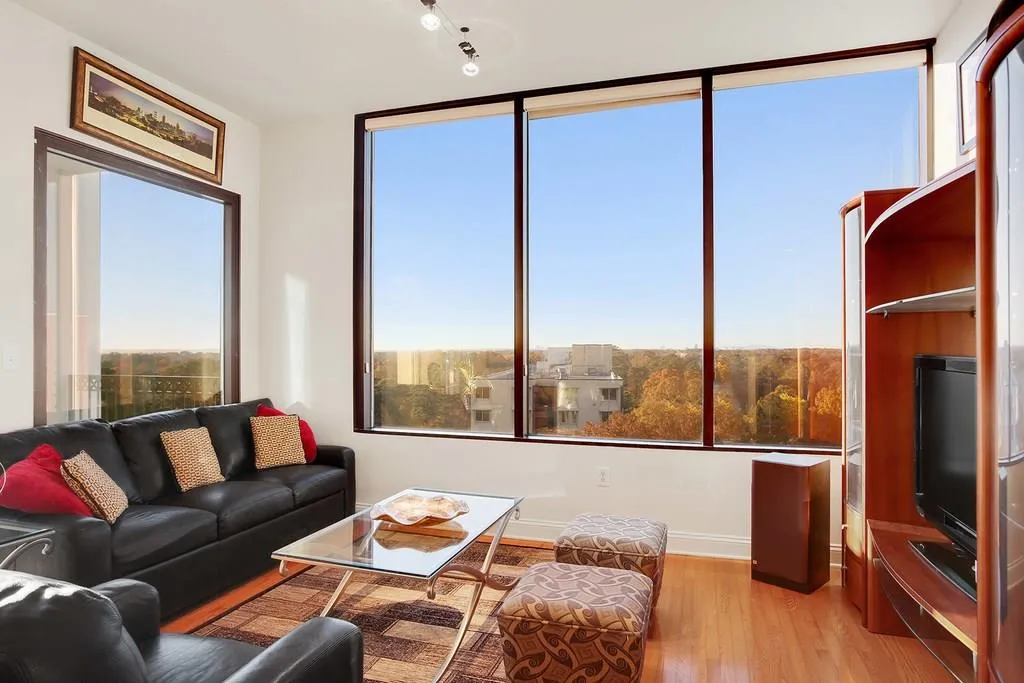 2828 Peachtree Road Ne Unit 1203, Atlanta, Georgia 30305, 2 Bedrooms Bedrooms, ,2 BathroomsBathrooms,Residential,Sold,2828 Peachtree Road Ne Unit 1203,5939353