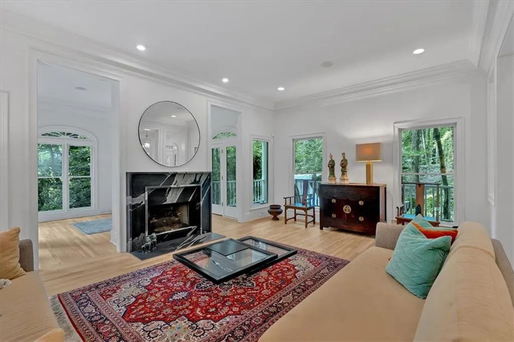400 Old Ivy Road Ne, Atlanta, Georgia 30342, 6 Bedrooms Bedrooms, ,5 BathroomsBathrooms,Residential,For Sale,400 Old Ivy Road Ne,7587228