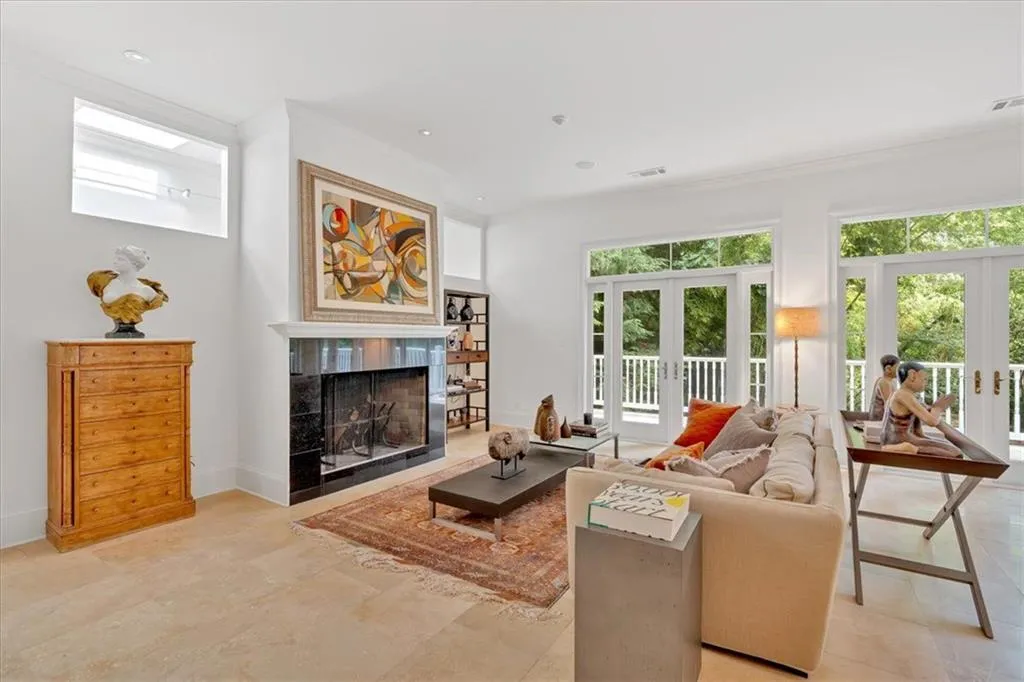 400 Old Ivy Road Ne, Atlanta, Georgia 30342, 6 Bedrooms Bedrooms, ,5 BathroomsBathrooms,Residential,For Sale,400 Old Ivy Road Ne,7587228