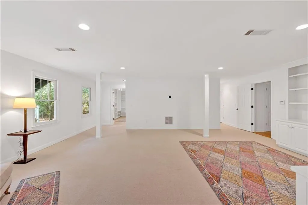 400 Old Ivy Road Ne, Atlanta, Georgia 30342, 6 Bedrooms Bedrooms, ,5 BathroomsBathrooms,Residential,For Sale,400 Old Ivy Road Ne,7587228