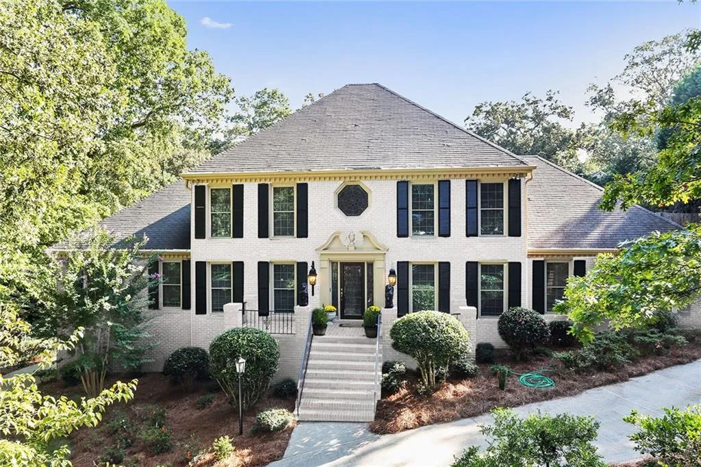 3210 Spalding Drive, Atlanta, Georgia 30350, 6 Bedrooms Bedrooms, ,4 BathroomsBathrooms,Residential,Sold,3210 Spalding Drive,5913519