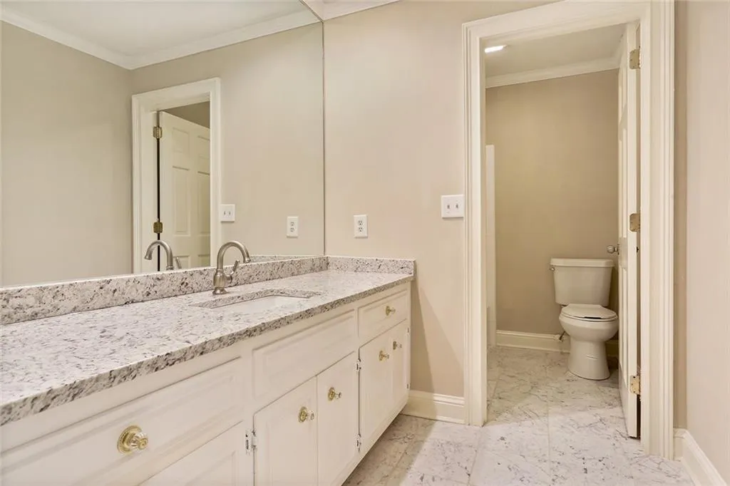 3210 Spalding Drive, Atlanta, Georgia 30350, 6 Bedrooms Bedrooms, ,4 BathroomsBathrooms,Residential,Sold,3210 Spalding Drive,5913519