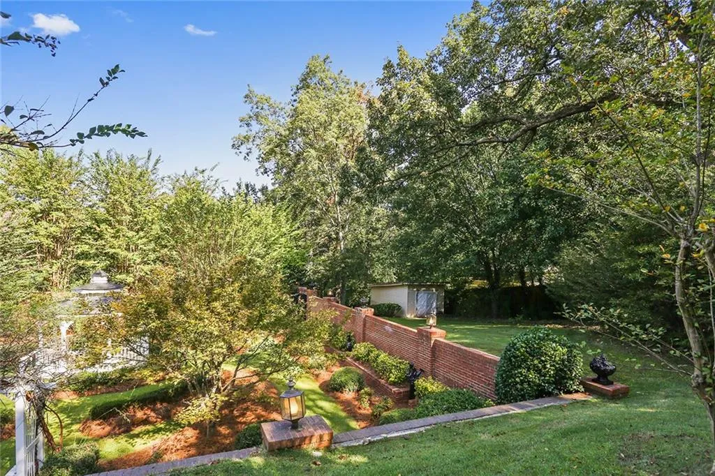 3210 Spalding Drive, Atlanta, Georgia 30350, 6 Bedrooms Bedrooms, ,4 BathroomsBathrooms,Residential,Sold,3210 Spalding Drive,5913519