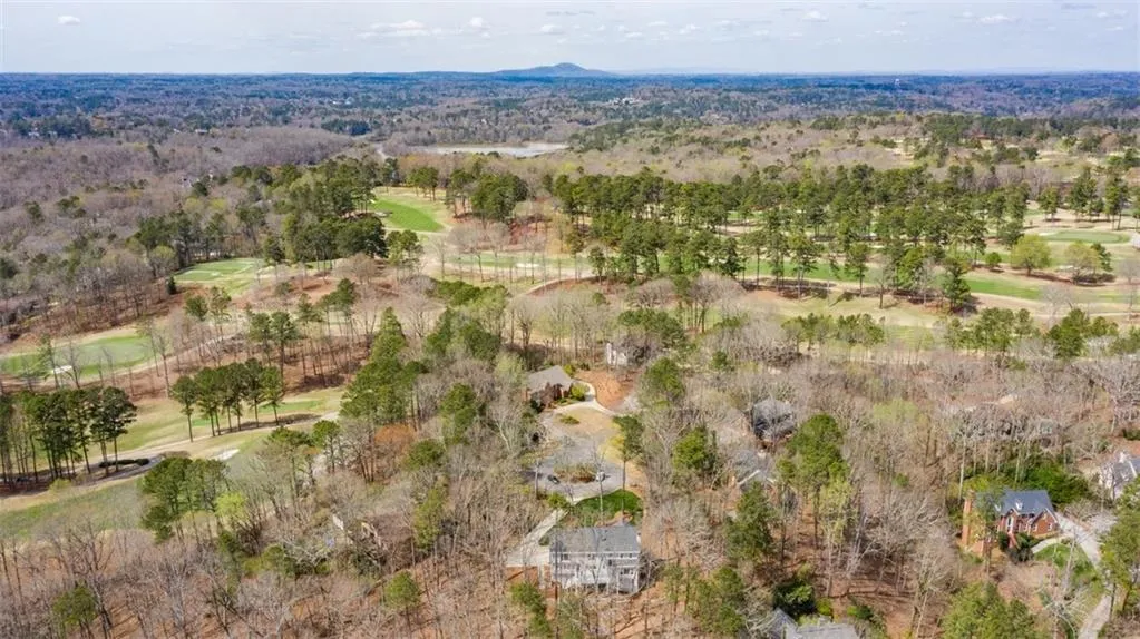 90 Cliffcreek Trace, Sandy Springs, Georgia 30350, 6 Bedrooms Bedrooms, ,4 BathroomsBathrooms,Residential,Sold,90 Cliffcreek Trace,6877833